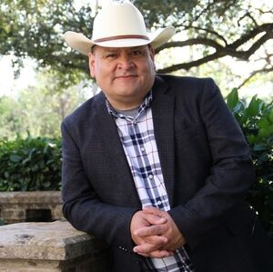 Meet your Posher, Alejandro